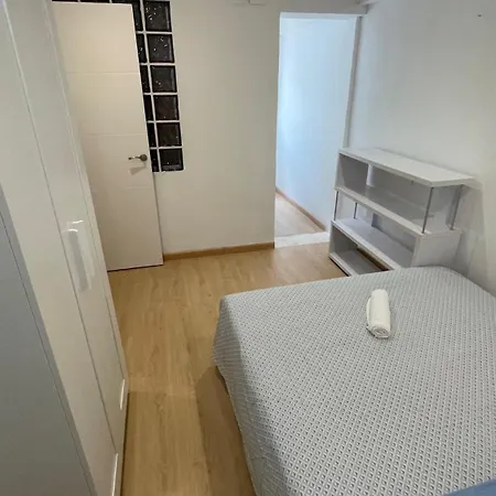 Apartment Flat Close To Perfect For Families And Groups - Isidro B 3 Valencia