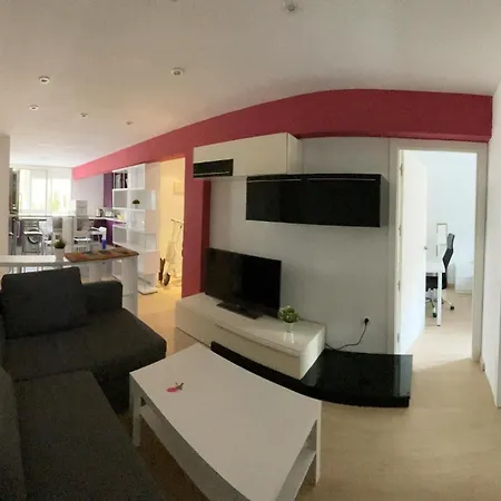 Apartment Flat Close To Perfect For Families And Groups - Isidro B 3 *